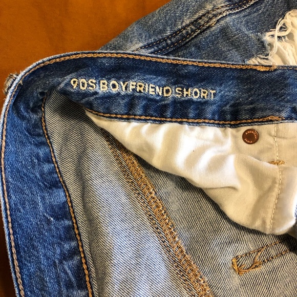 American Eagle 90’s boyfriend jean short size 6 - Picture 3 of 4